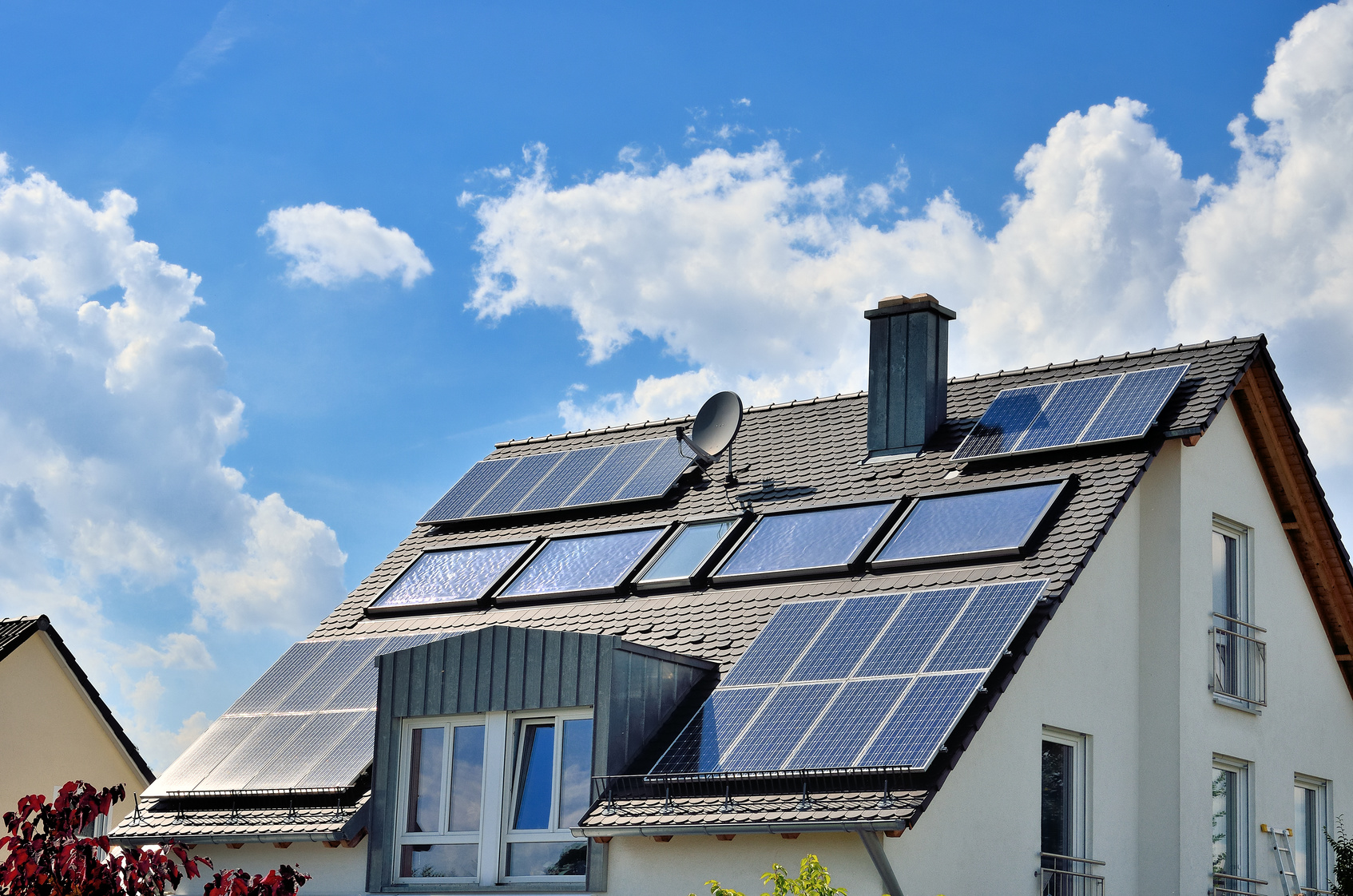 Roland Goebel Dachdecker - Leistungen - Aussenbereich-Solar